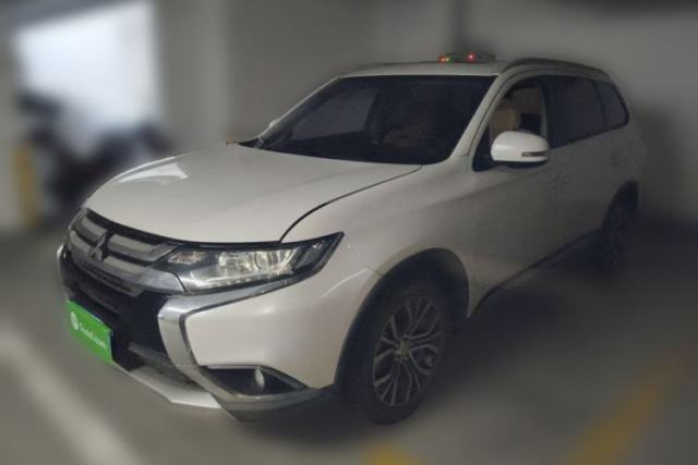 Used Mitsubishi Outlander 2017 2.0L Two-Wheel Drive Glory Edition 5 Seats