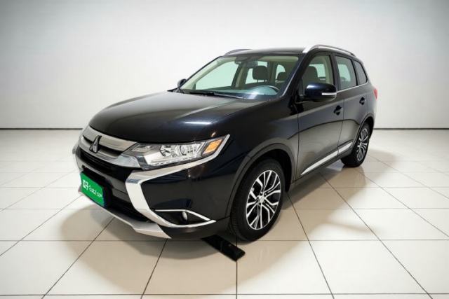Used Mitsubishi Outlander 2018 2.0L Two-Wheel Drive Glory Edition 5 Seats