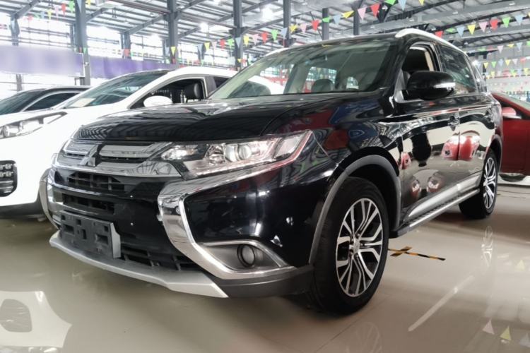 Ojetý Mitsubishi Outlander 2018 2.0L Two-Wheel Drive Glory Edition 5 Seats Guazi used car, China used car export, Used car for sale, Used  cars, Cheapest cars for sale