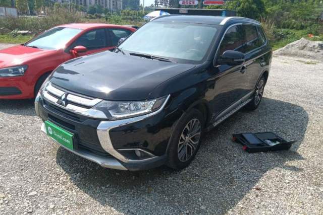 Used Mitsubishi Outlander 2018 2.0L Two-Wheel Drive Glory Edition 5 Seats