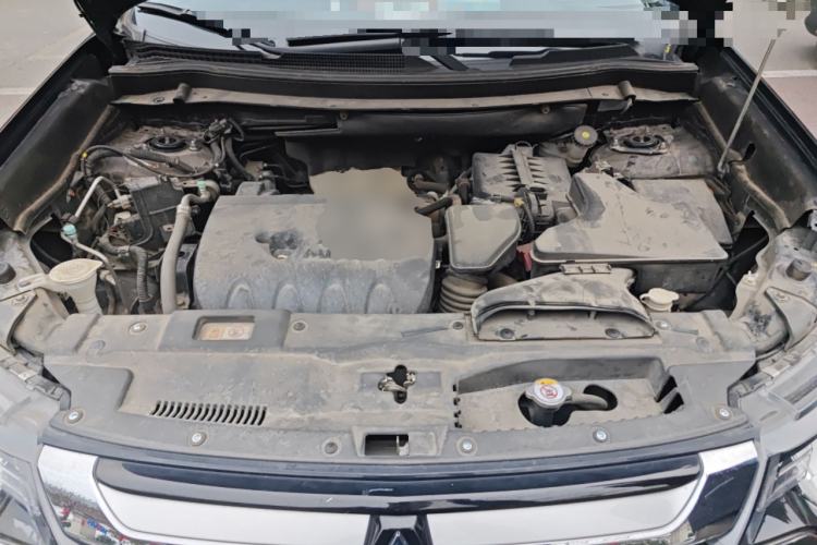 Used Mitsubishi Outlander 2018 2.0L Two-Wheel Drive Glory Edition 5 Seats Engine Bay
