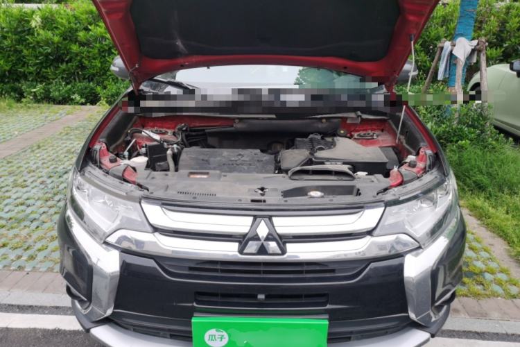 Used Mitsubishi Outlander 2018 2.4L 4x4 Luxury Edition 7-Seater Engine Bay
