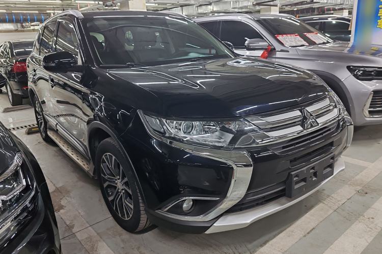 Used Mitsubishi Outlander 2018 2.0L Two-Wheel Drive Glory Edition 5 Seats Exterior 2
