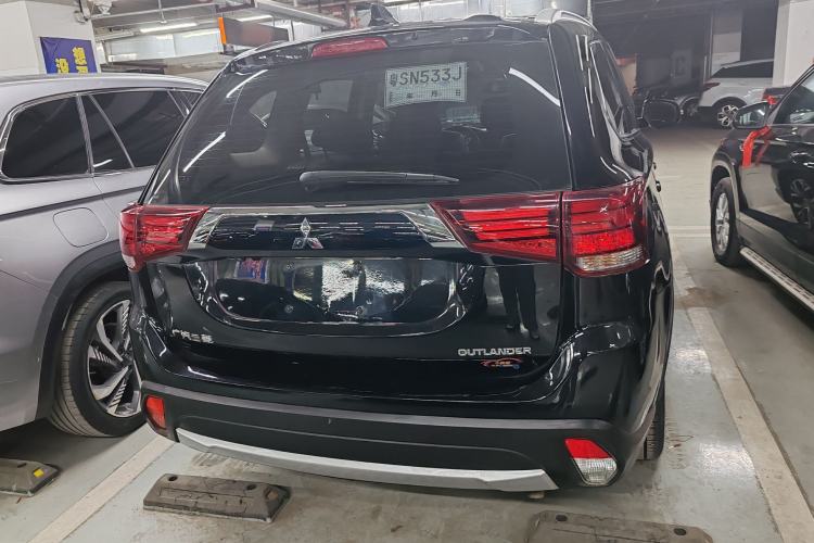 Used Mitsubishi Outlander 2018 2.0L Two-Wheel Drive Glory Edition 5 Seats Exterior 5
