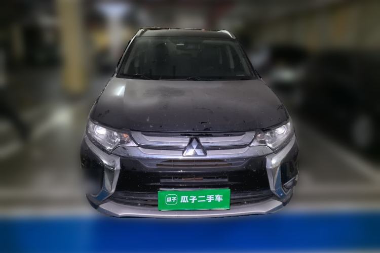 Used Mitsubishi Outlander 2018 2.0L Two-Wheel Drive Glory Edition 5 Seats Front