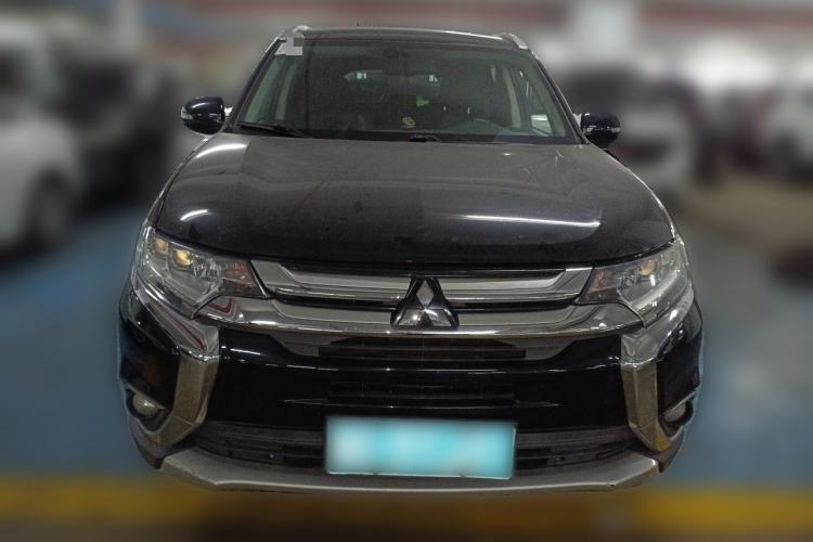 Used Mitsubishi Outlander 2018 2.4L 4x4 Elite Edition 5 Seats Front
