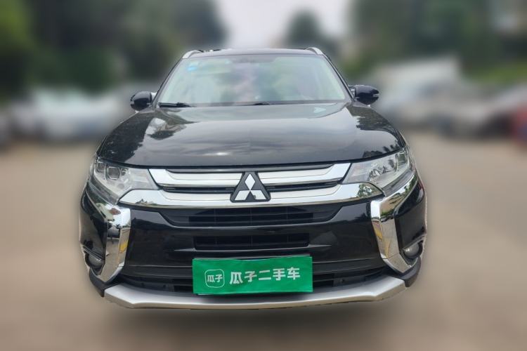 Used Mitsubishi Outlander 2018 2.4L 4x4 Elite Edition 5 Seats Front