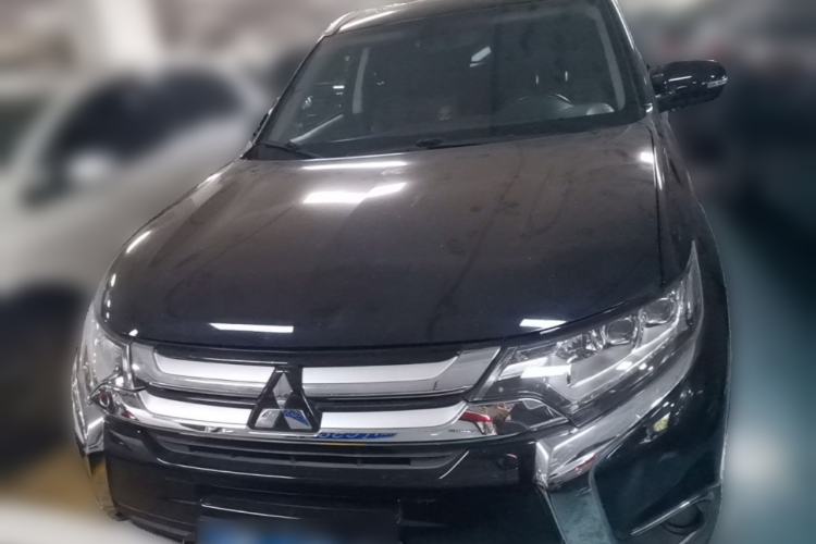 Used Mitsubishi Outlander 2018 2.4L 4x4 Elite Edition 5 Seats Front