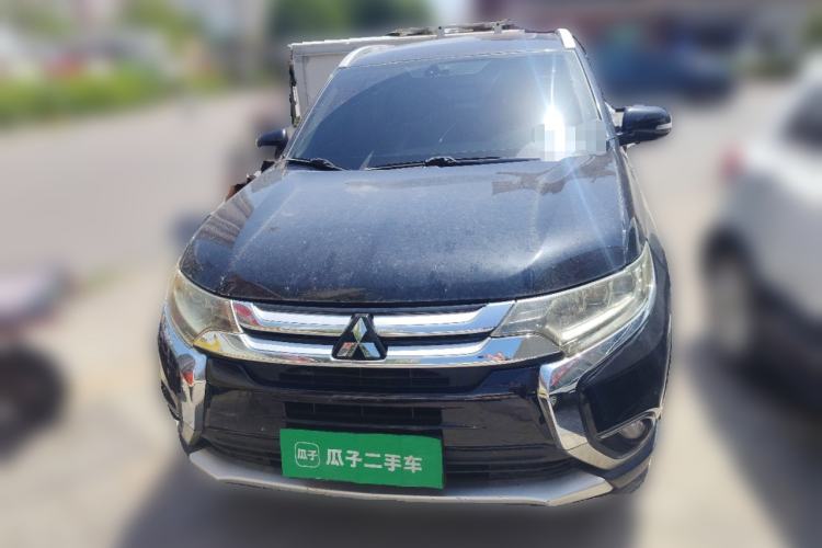 Used Mitsubishi Outlander 2018 2.4L 4x4 Elite Edition 5 Seats Front