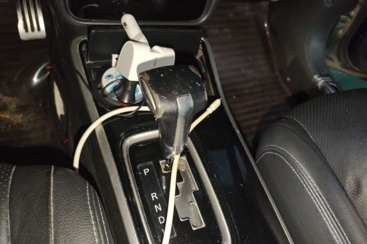 Used Mitsubishi Outlander 2018 2.4L 4x4 Elite Edition 5 Seats Gear Lever