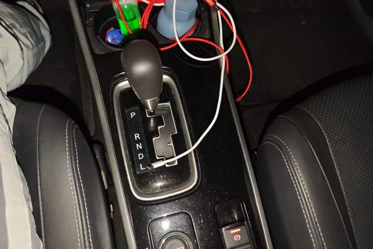 Used Mitsubishi Outlander 2018 2.4L 4x4 Elite Edition 5 Seats Gear Lever