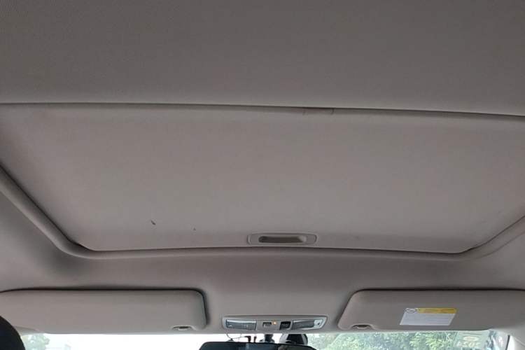 Used Mitsubishi Outlander 2018 2.4L 4x4 Elite Edition 5 Seats Headliner