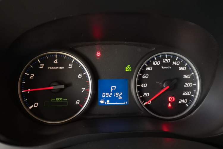 Used Mitsubishi Outlander 2018 2.0L Two-Wheel Drive Glory Edition 5 Seats Instrument Cluster