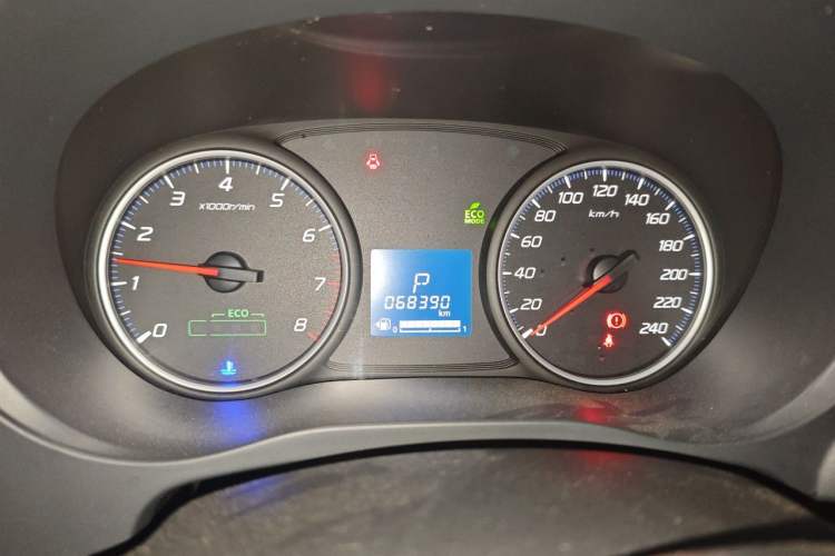 Used Mitsubishi Outlander 2018 2.0L Two-Wheel Drive Glory Edition 5 Seats Instrument Cluster