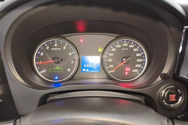 Used Mitsubishi Outlander 2018 2.0L Two-Wheel-Drive Jiale Edition 7-Seater Instrument Cluster