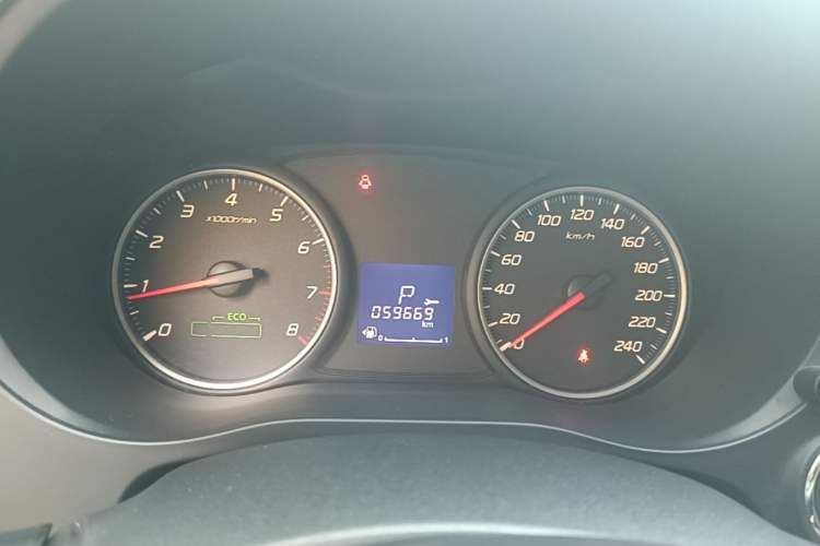 Used Mitsubishi Outlander 2018 2.0L Two-Wheel Drive Glory Edition 5 Seats Instrument Cluster