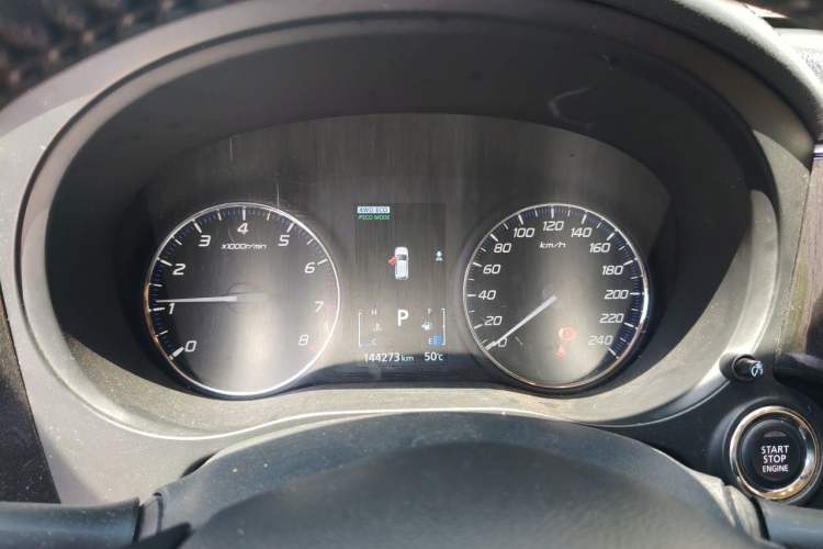 Used Mitsubishi Outlander 2018 2.4L 4x4 Elite Edition 5 Seats Instrument Cluster