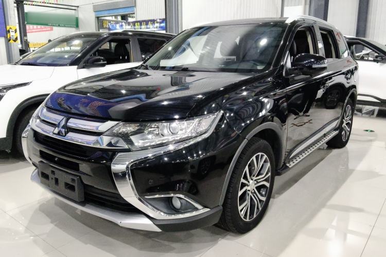 Used Mitsubishi Outlander 2018 2.0L Two-Wheel Drive Glory Edition 5 Seats Guazi used car, China used car export, Used car for sale, Used  cars, Cheapest cars for sale