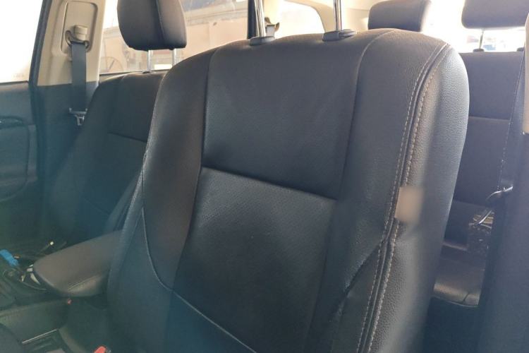 Used Mitsubishi Outlander 2018 2.0L Two-Wheel Drive Glory Edition 5 Seats Left Front Seat