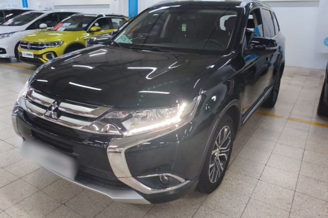 Used Mitsubishi Outlander 2018 2.0L Two-Wheel-Drive Jiale Edition 7-Seater