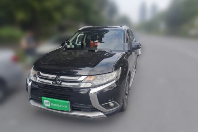Used Mitsubishi Outlander 2018 2.0L Two-Wheel Drive Glory Edition 5 Seats