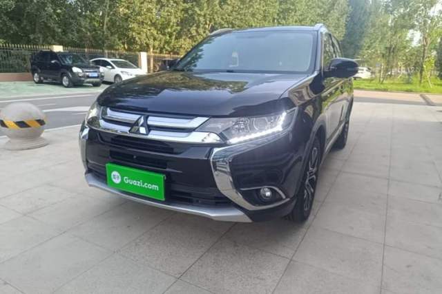 Used Mitsubishi Outlander 2018 2.0L Two-Wheel Drive Glory Edition 5 Seats