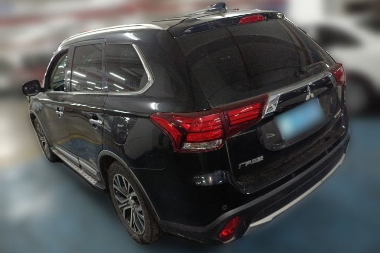 Used Mitsubishi Outlander 2018 2.4L 4x4 Elite Edition 5 Seats Rear Left 45 Deg