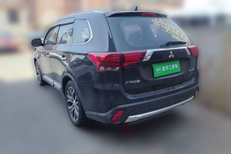 Used Mitsubishi Outlander 2018 2.4L 4x4 Elite Edition 5 Seats Rear Left 45 Deg