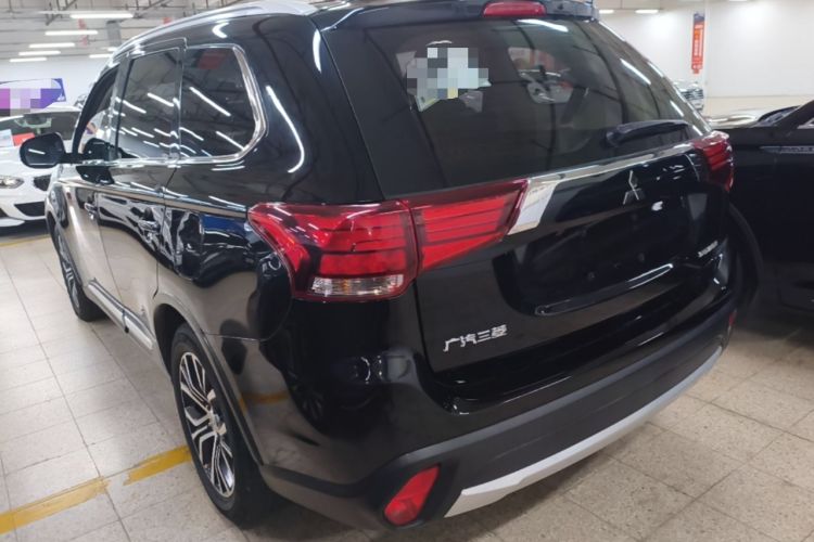 Used Mitsubishi Outlander 2018 2.0L Two-Wheel-Drive Jiale Edition 7-Seater Rear Left 45 Deg