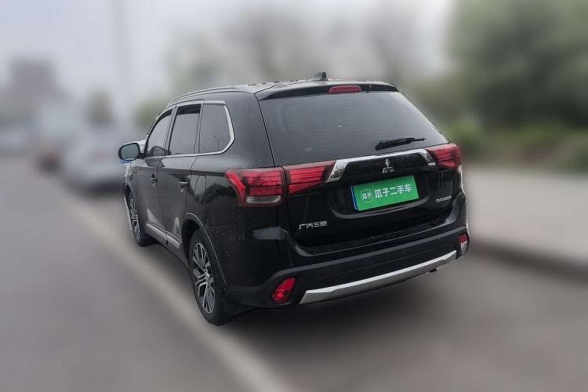 Used Mitsubishi Outlander 2018 2.0L Two-Wheel Drive Glory Edition 5 Seats Rear Left 45 Deg