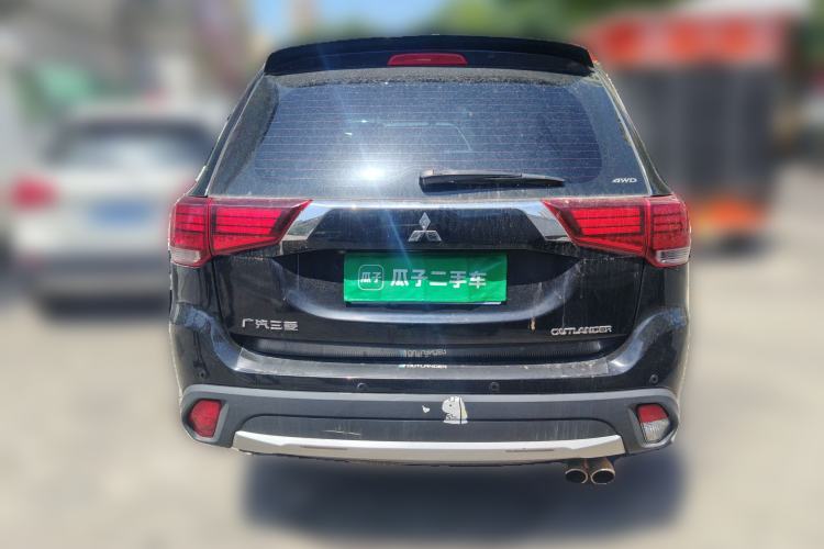 Used Mitsubishi Outlander 2018 2.4L 4x4 Elite Edition 5 Seats Rear