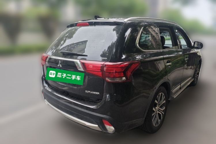 Used Mitsubishi Outlander 2018 2.4L 4x4 Elite Edition 5 Seats Rear Right 45 Deg
