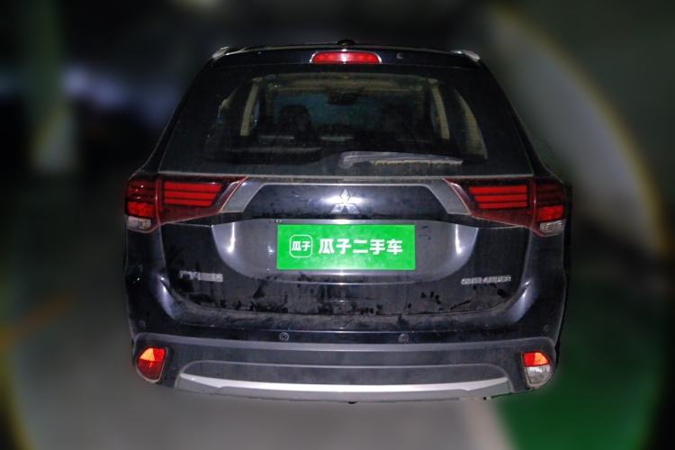 Used Mitsubishi Outlander 2018 2.4L 4x4 Elite Edition 5 Seats Rear