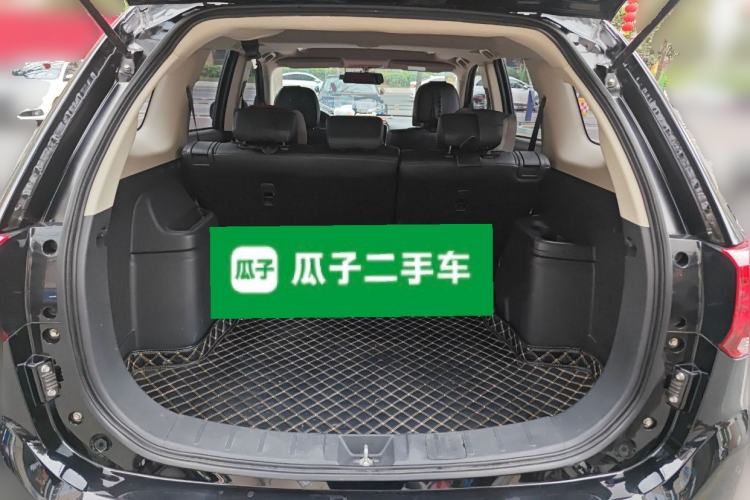 Used Mitsubishi Outlander 2018 2.0L Two-Wheel Drive Glory Edition 5 Seats Trunk