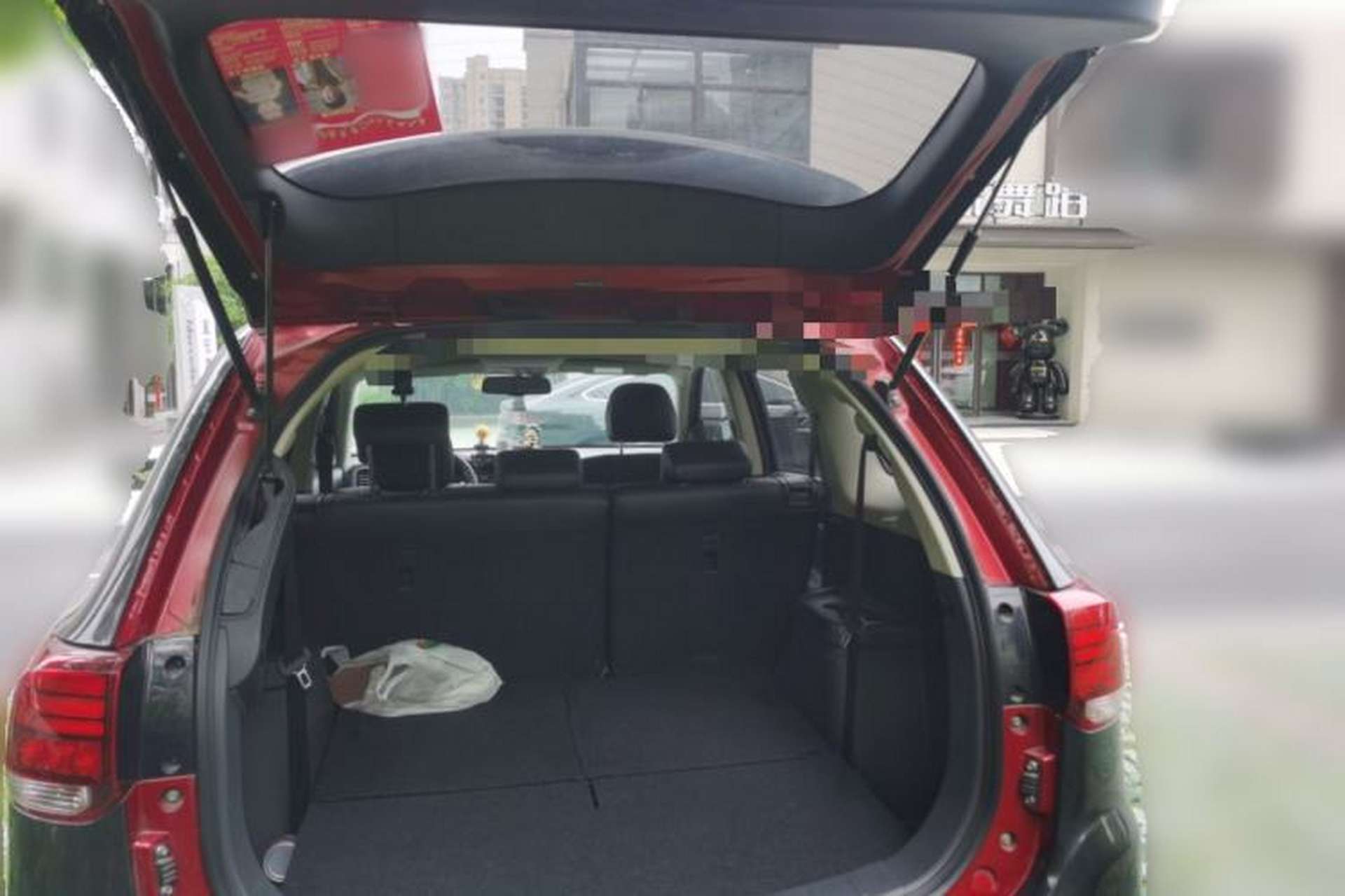 Used Mitsubishi Outlander 2018 2.4L 4x4 Luxury Edition 7-Seater Trunk
