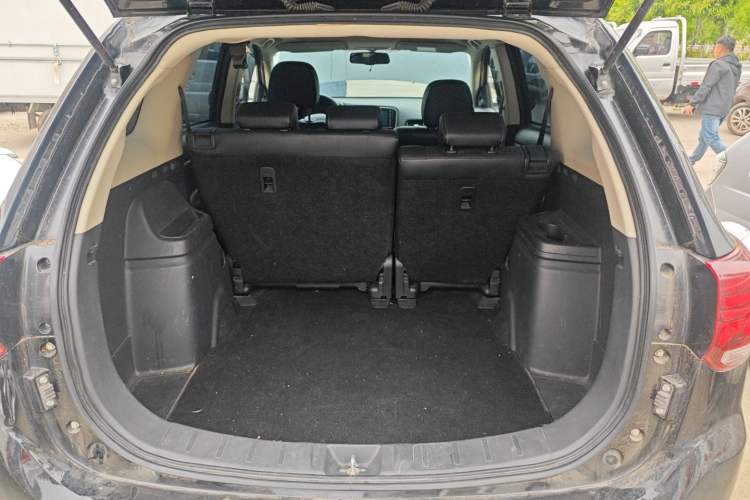 Used Mitsubishi Outlander 2018 2.0L Two-Wheel Drive Glory Edition 5 Seats Trunk