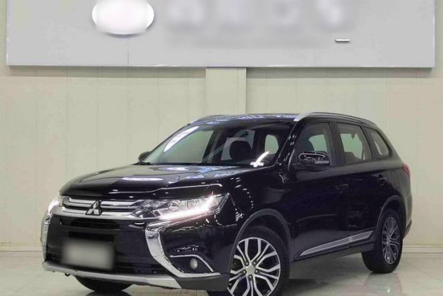 Used Mitsubishi Outlander 2018 2.0L Two-Wheel Drive Glory Edition 5 Seats