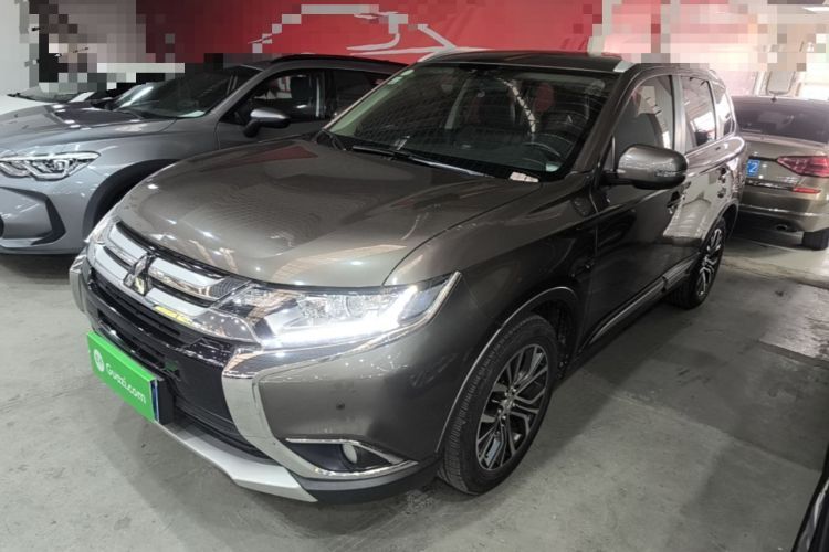 Used Mitsubishi Outlander 2018 2.0L Two-Wheel-Drive Jiale Edition 7-Seater Guazi used car, China used car export, Used car for sale, Used  cars, Cheapest cars for sale