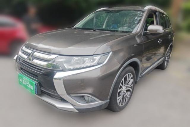 Used Mitsubishi Outlander 2018 2.4L 4x4 Luxury Edition 7-Seater