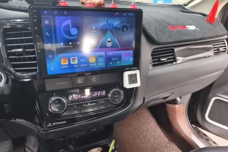 Used Mitsubishi Outlander 2018 2.0L Two-Wheel Drive Glory Edition 5 Seats Audio And AC Panel