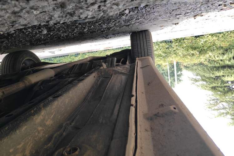 Used Mitsubishi Outlander  Chassis Front Right