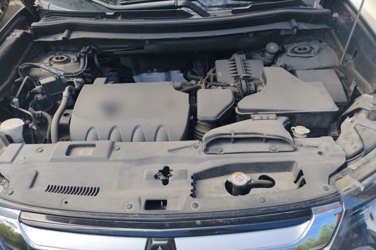 Used Mitsubishi Outlander 2018 2.4L 4x4 Elite Edition 5 Seats Engine Bay