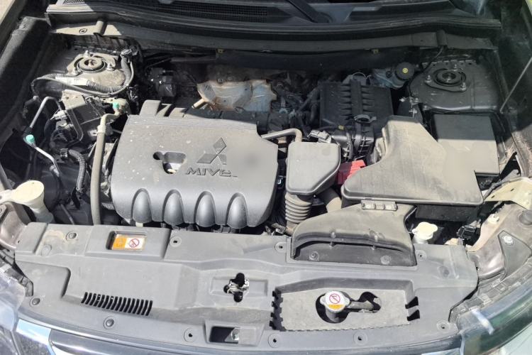 Used Mitsubishi Outlander 2018 2.4L 4x4 Elite Edition 5 Seats Engine Bay