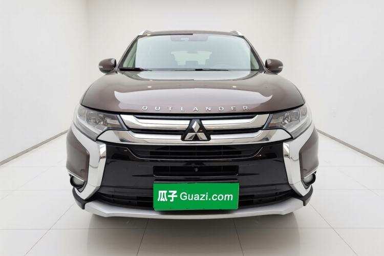 Used Mitsubishi Outlander 2018 2.4L 4x4 Prestige Edition 7 Seats Exterior 1