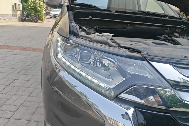 Used Mitsubishi Outlander 2018 2.4L 4x4 Elite Edition 5 Seats Exterior 3