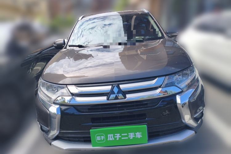 Used Mitsubishi Outlander 2018 2.4L 4x4 Elite Edition 5 Seats Front