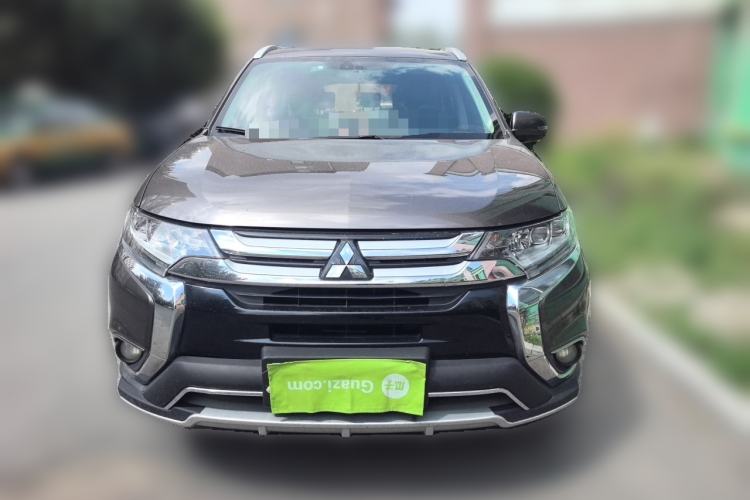 Used Mitsubishi Outlander 2018 2.4L 4x4 Elite Edition 5 Seats Front
