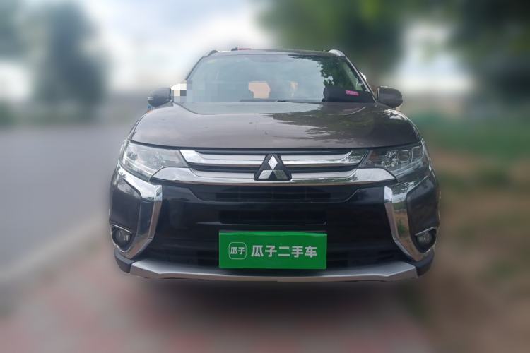 Used Mitsubishi Outlander 2018 2.4L 4x4 Elite Edition 5 Seats Front