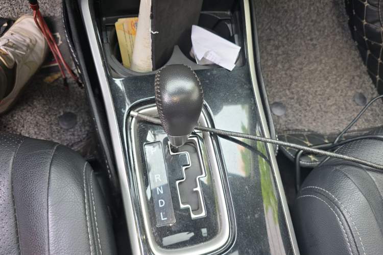 Used Mitsubishi Outlander 2018 2.4L 4x4 Prestige Edition 7 Seats Gear Lever