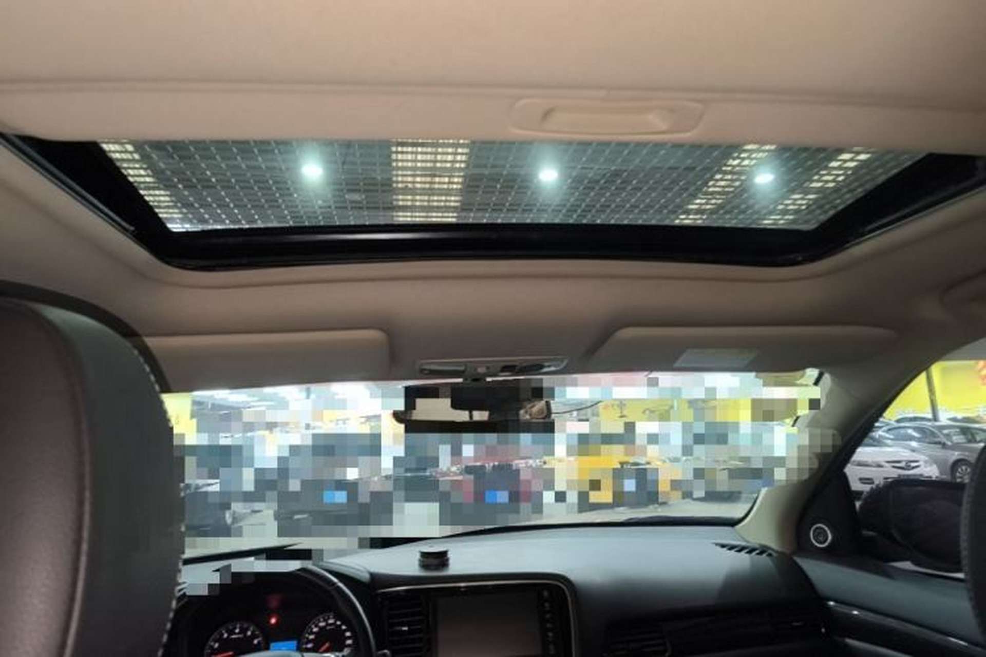 Used Mitsubishi Outlander 2018 2.0L Two-Wheel-Drive Jiale Edition 7-Seater Headliner